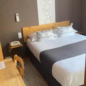 logis auberge du herisson chambres chaux du dombief 863944